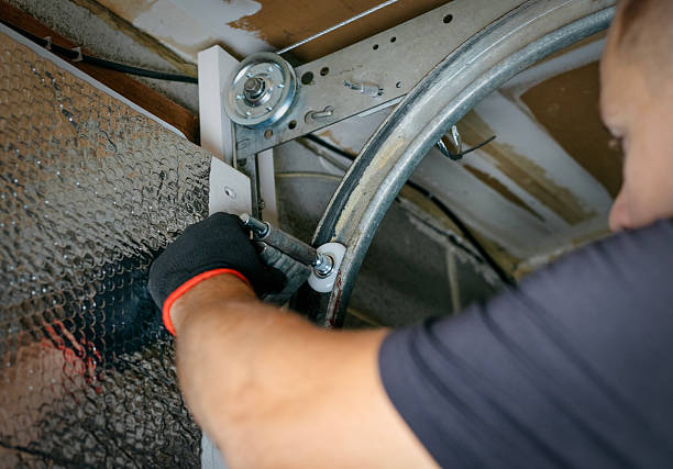 Affordable Garage Door Roller Replacement solutions in Miami Shores, FL